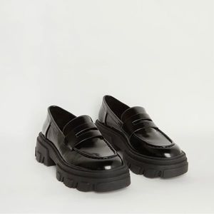 Brand new chunky black loafers